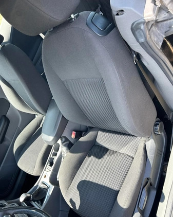 Ford Focus cena 19999 przebieg: 165000, rok produkcji 2008 z Warszawa małe 191